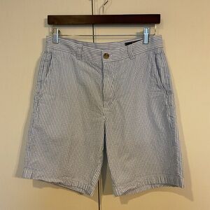 Vineyard Vines Breaker Shorts Seersucker Blue & White 
Striped Nautical Men’s 32
